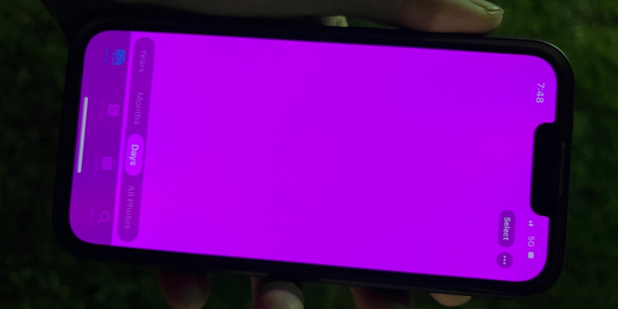 error pantalla rosa iPhone 13