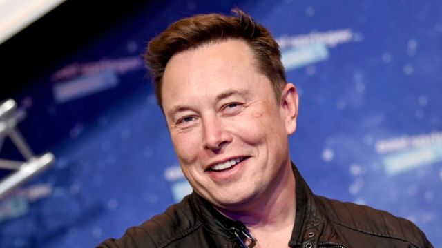 Elon Musk renuncia a Twitter